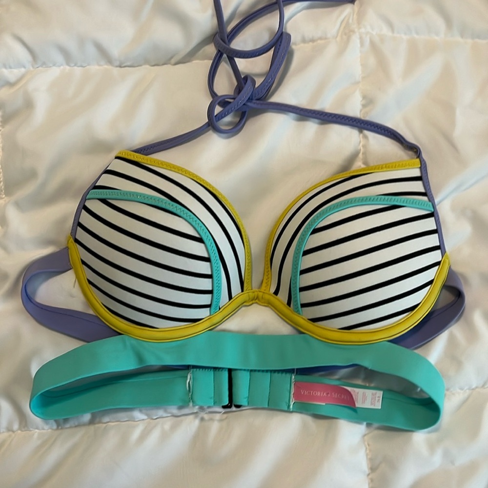 Victoria’s Secret Bikini Top